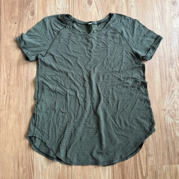 Lululemon Olive Green Women's Top - Picture 2 of 6